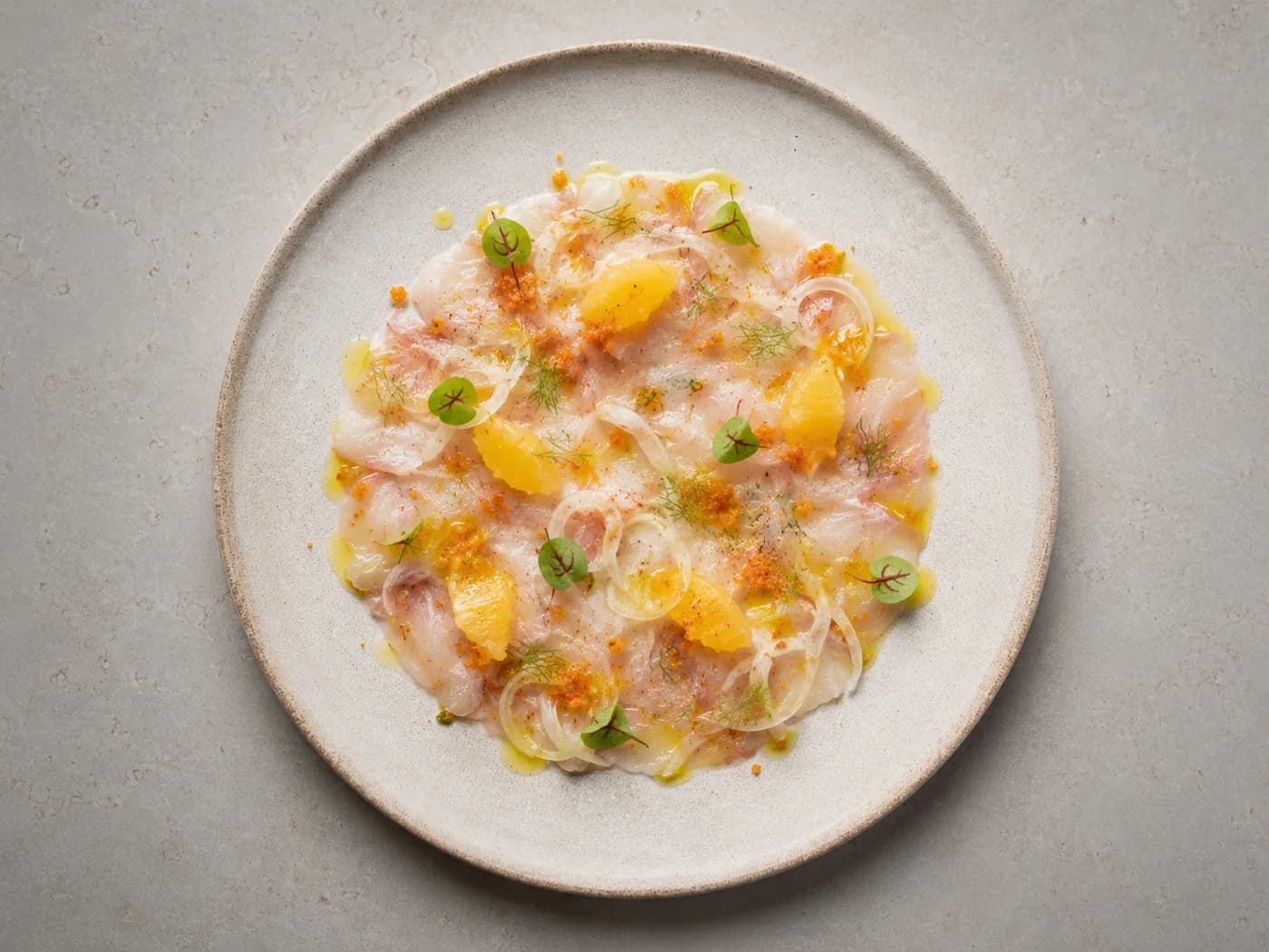 Carpaccio de poisson aux agrumes et fenouil